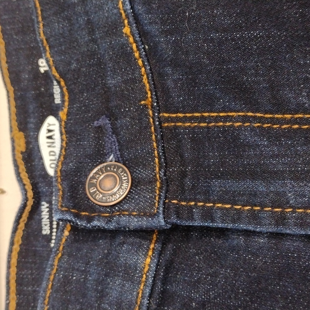 EUC Old Navy Skinny Jeans size 18 Regular - Picture 5 of 15